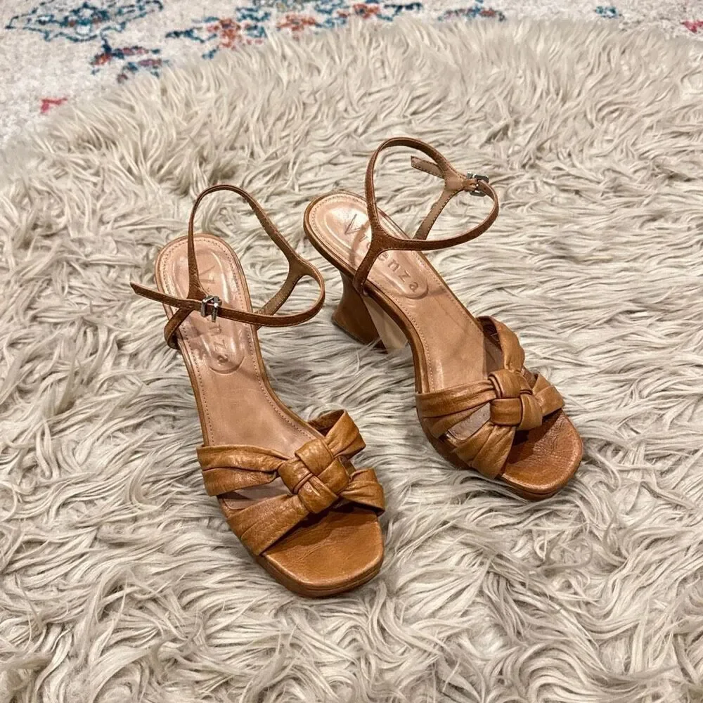 Vicenza knotted Heels size 37 (7.5)